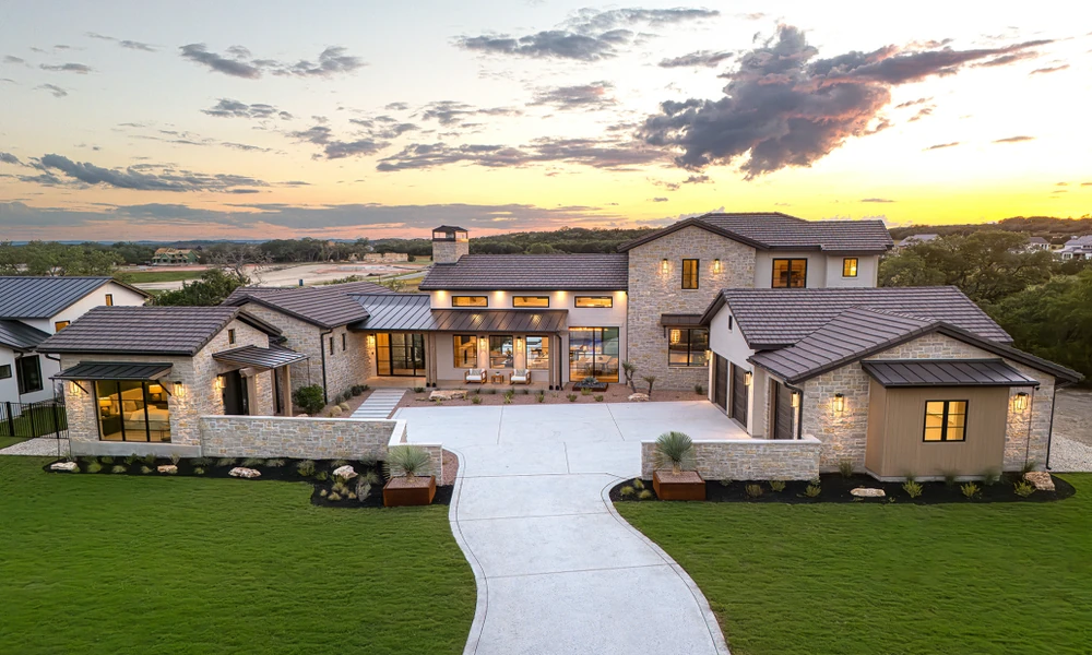 Planning Electrical Systems for Luxury Backyard Projects in Marble Falls Texas Homes